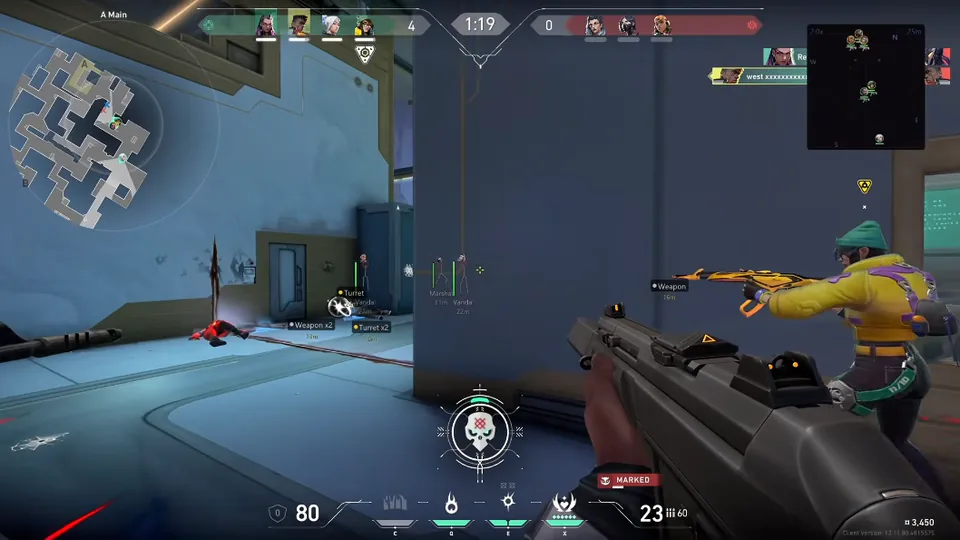 Valorant close-range duel with soft aim assist line